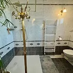 Βίλα Peaceful & Spacious With A Beautiful Garden Λιουμπλιάνα