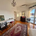 别墅 Peaceful & Spacious With A Beautiful Garden *