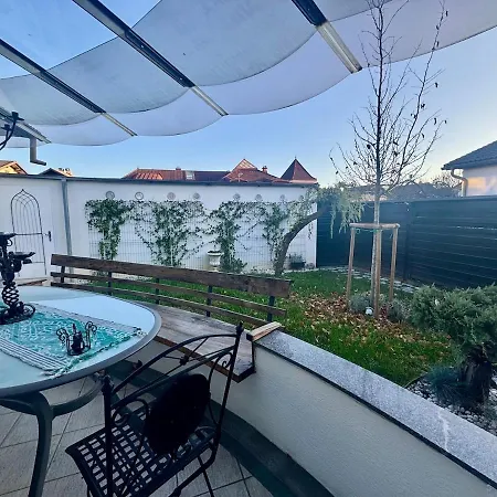 Villa Peaceful & Spacious With A Beautiful Garden *
